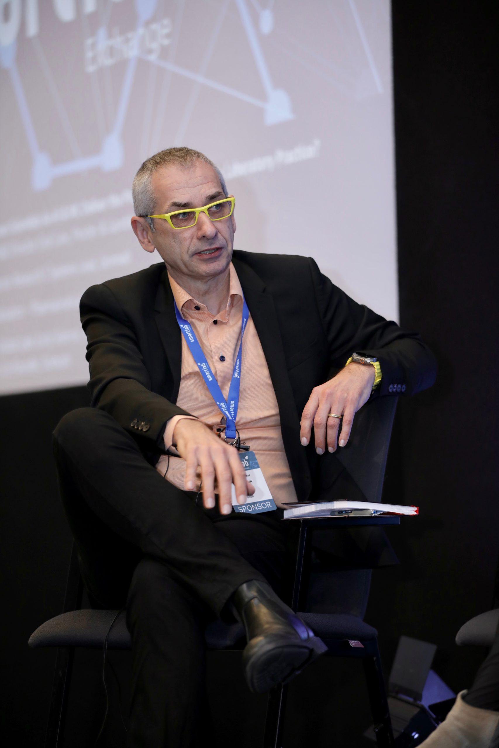 Scimcon Officially Sponsors SmartLab Exchange US And Leads Panel 